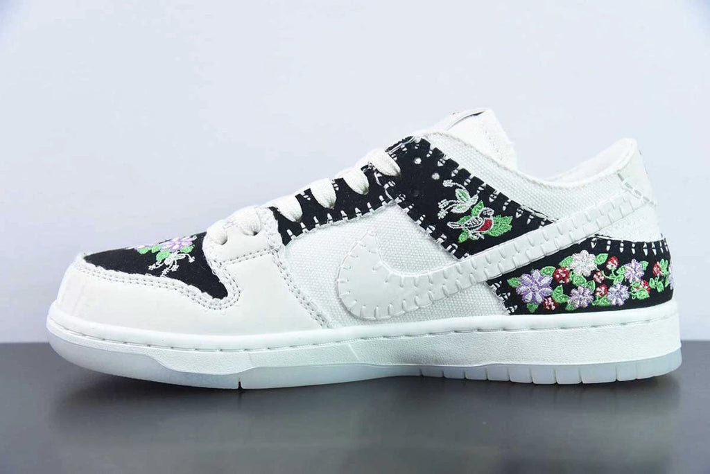 SB Dunk Low Decon N7 Black Sai by Air Jordan
