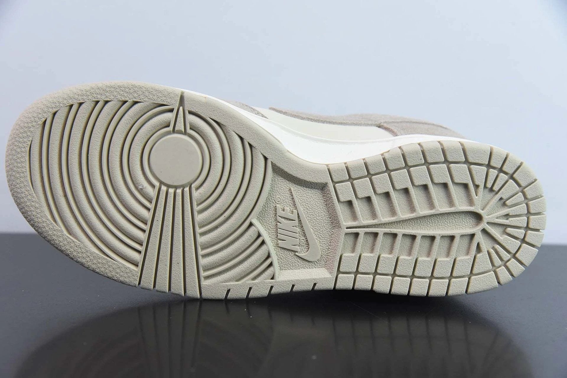 Dunk Low SE Sanddrift by Air Jordan
