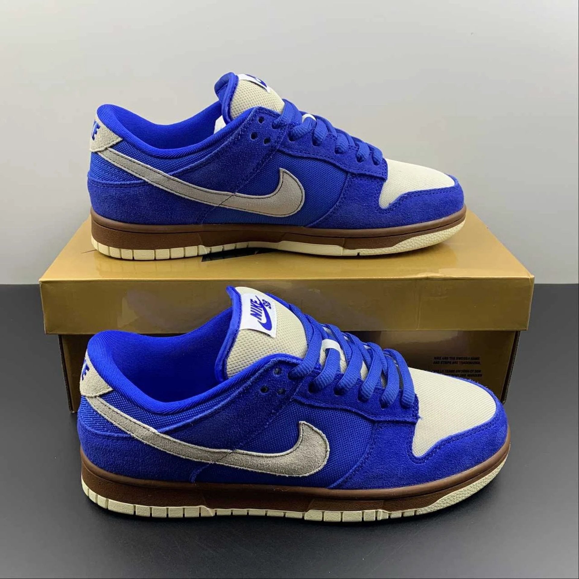 SB Dunk Low Gold Rail by Air Jordan