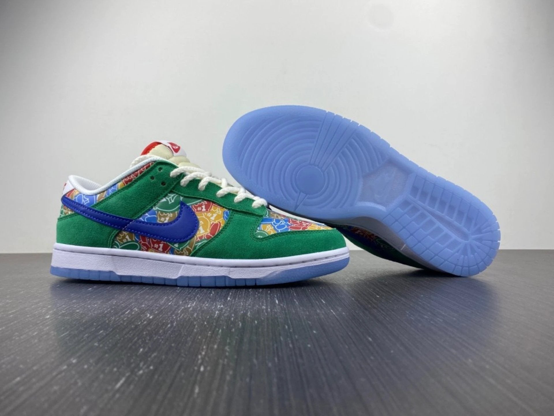 Dunk Low Foam Finger by Air Jordan