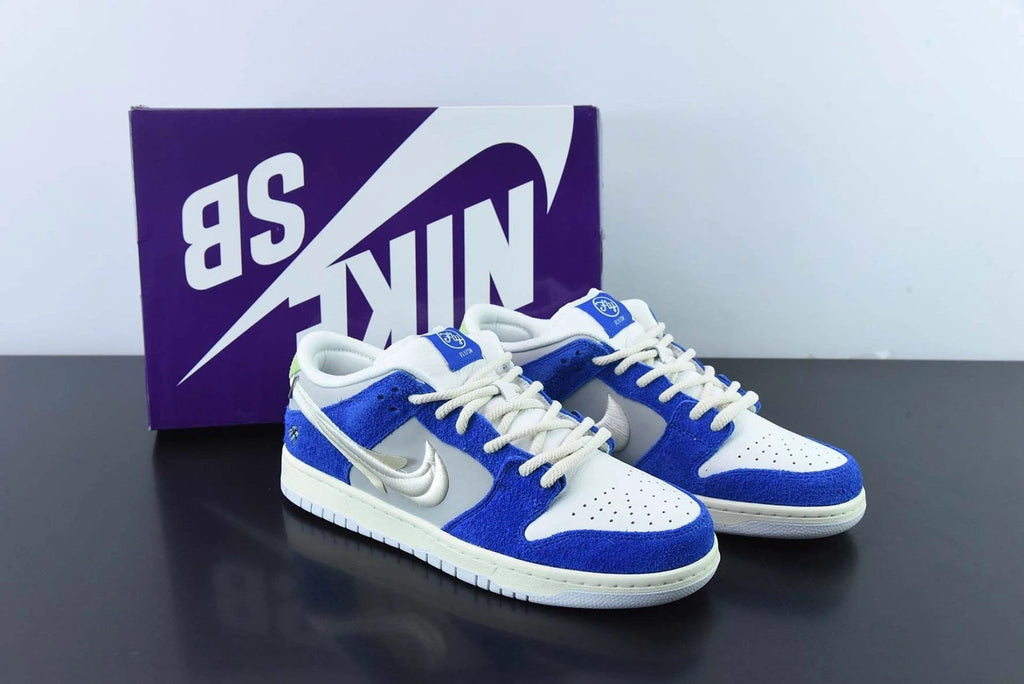 SB Dunk Low Pro Fly Streetwear Gardenia by Air Jordan