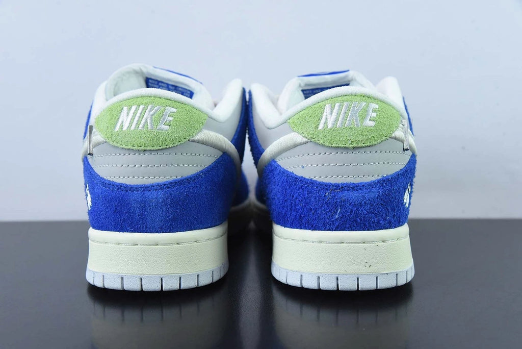 SB Dunk Low Pro Fly Streetwear Gardenia by Air Jordan
