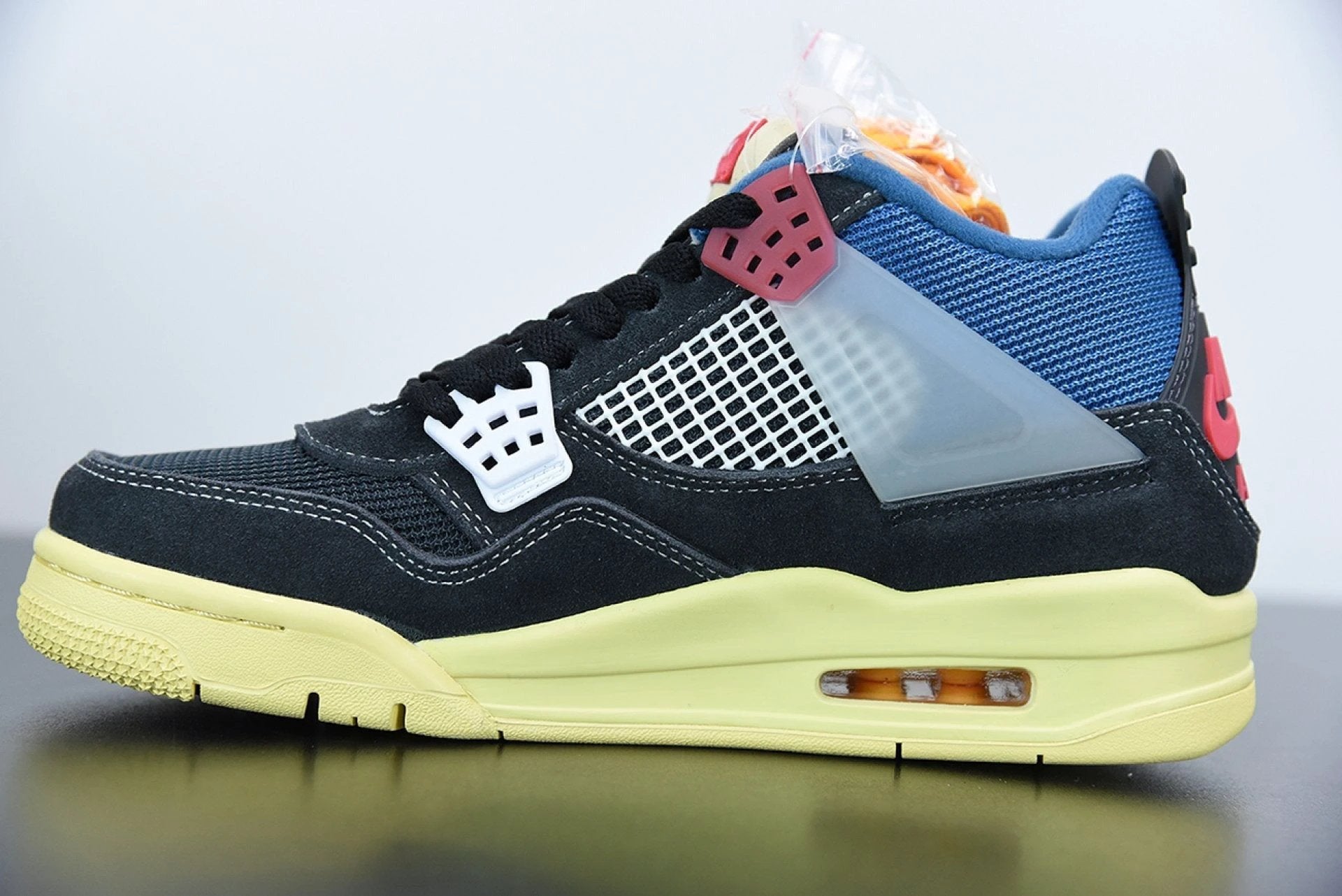 Air Jordan 4 Retro Union Off Noir by Air Jordan