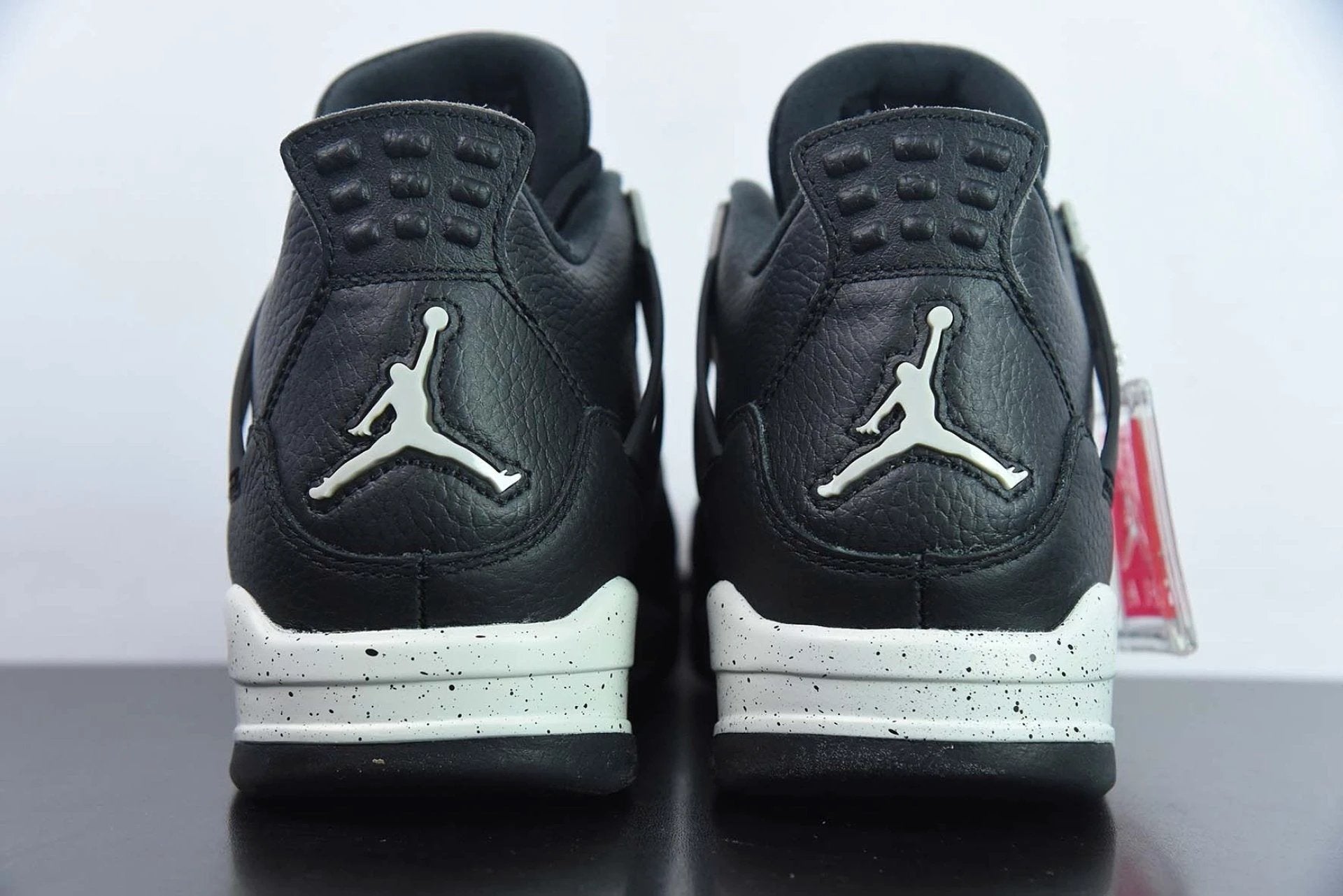 Air Jordan 4 Retro Oreo by Air Jordan