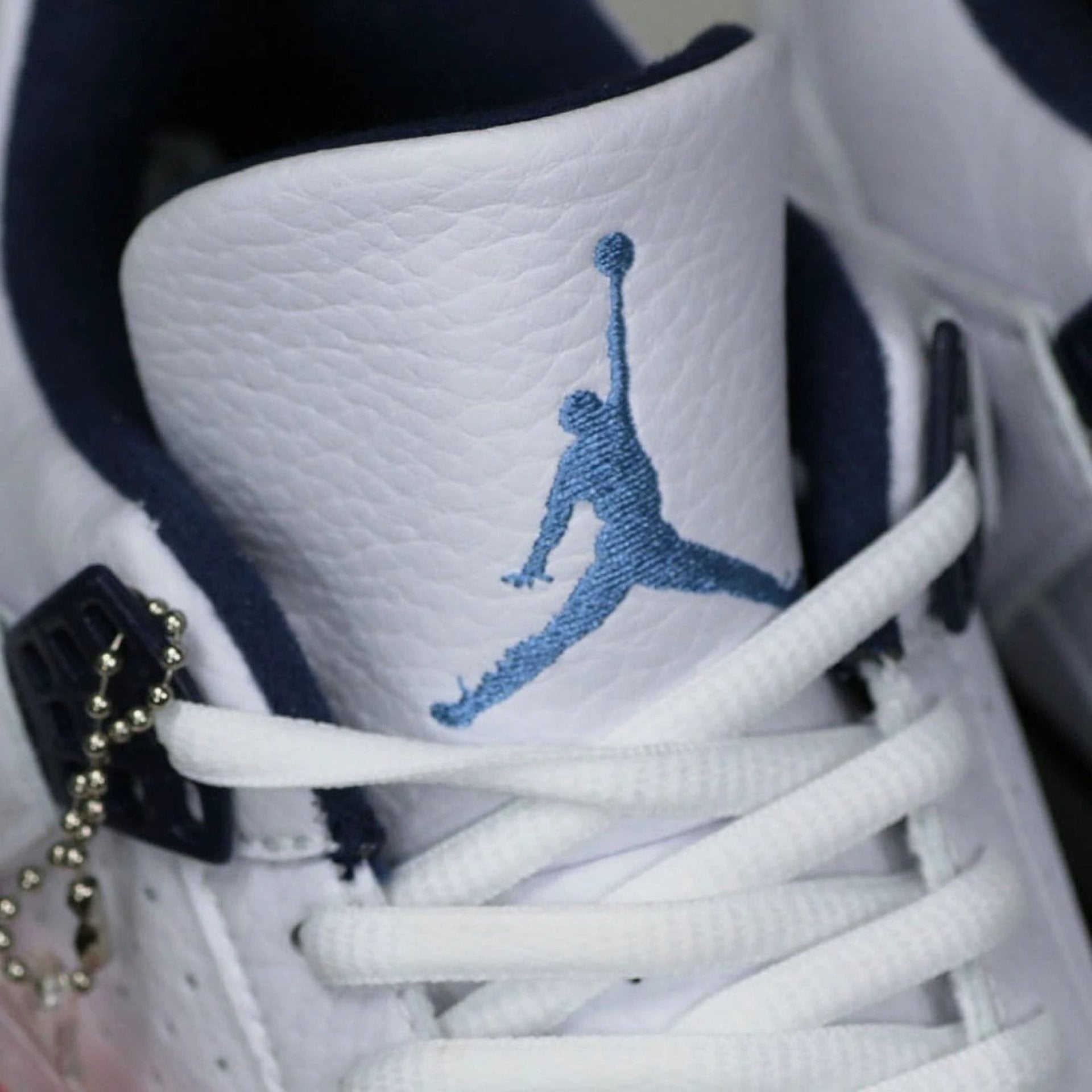 Air Jordan 4 Retro Columbia by Air Jordan