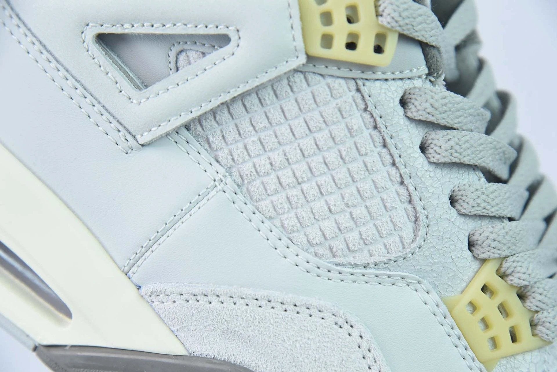 Air Jordan 4 Retro SE Craft Photon Dust by Air Jordan