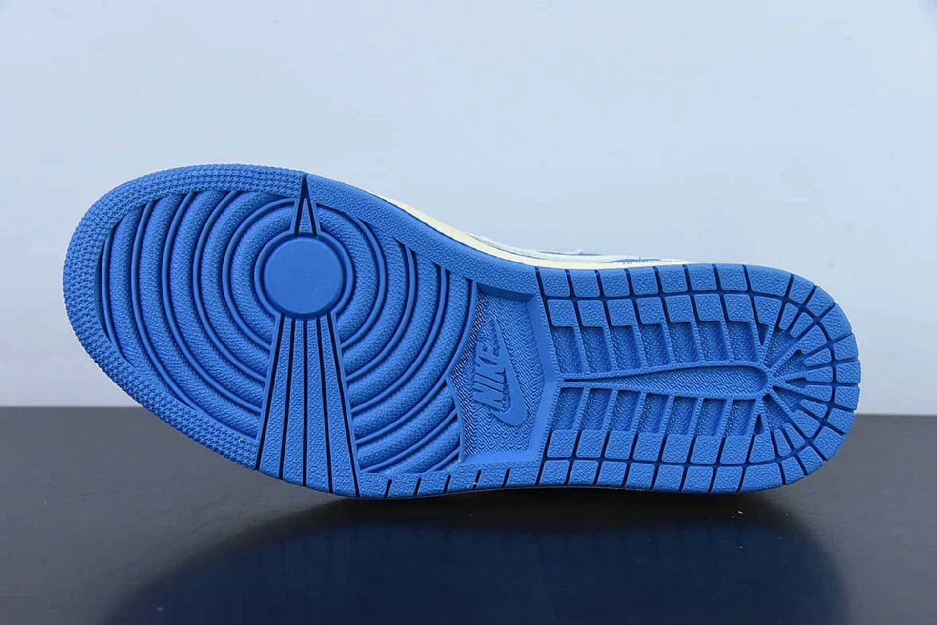 Travis Scott x Air Jordan 1 Low Fragment Design White Blue CQ4277-212 by Air Jordan