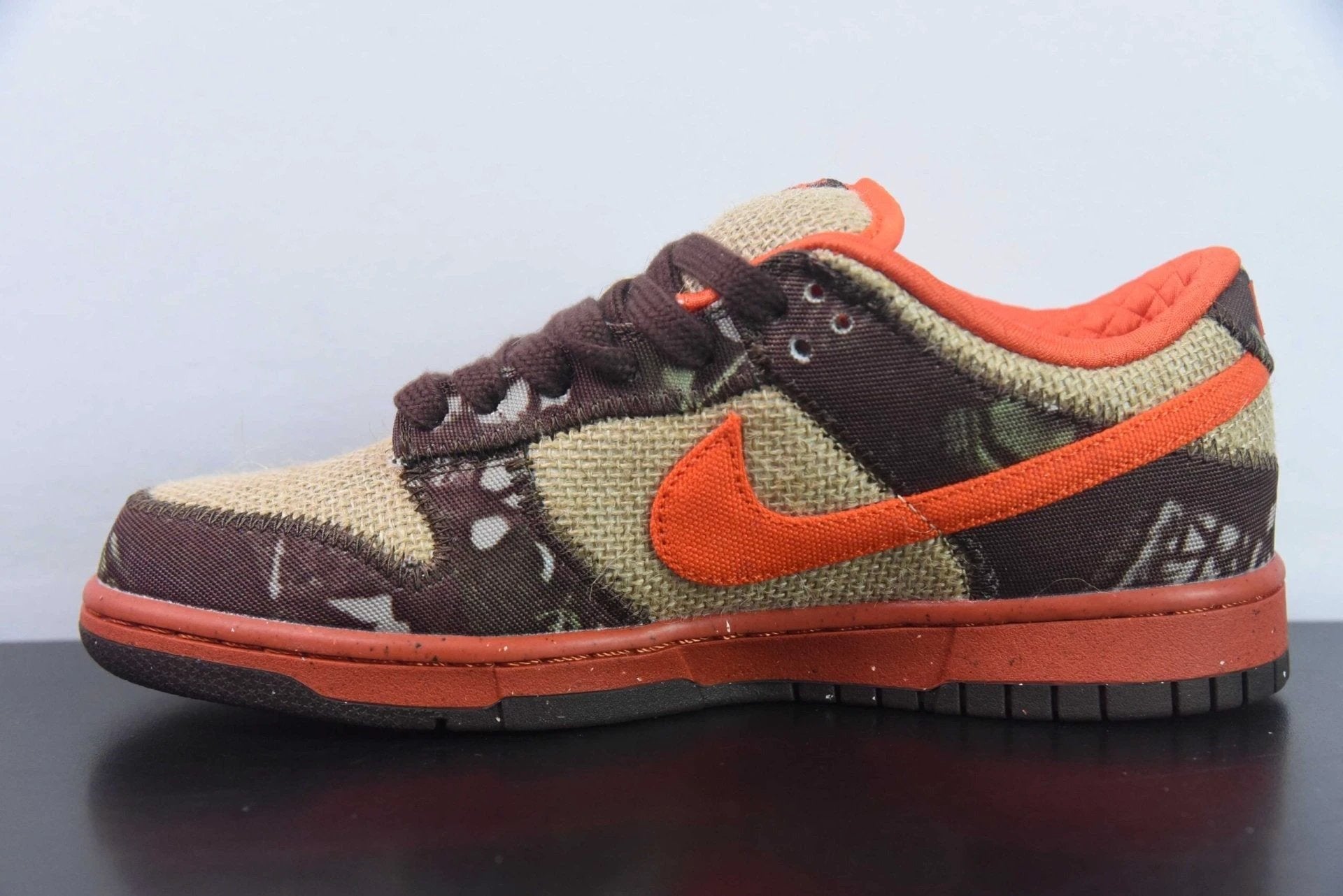 SB Dunk Low Reese Forbes Hunter by Air Jordan