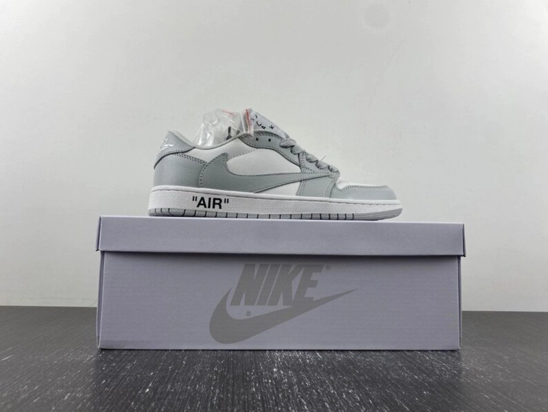Travis Scott X Jordan 1 Low White Gray by Air Jordan