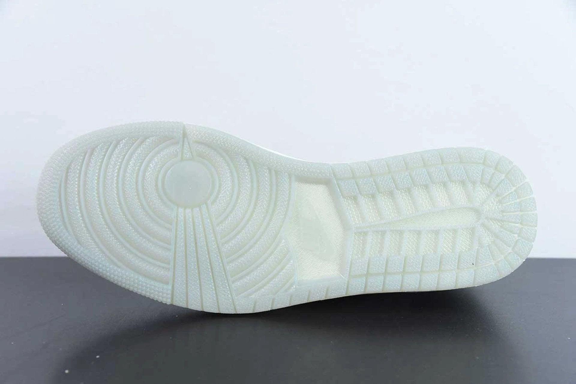 Air Jordan 1 Retro Low OG Year of the Dragon 2024 by Air Jordan