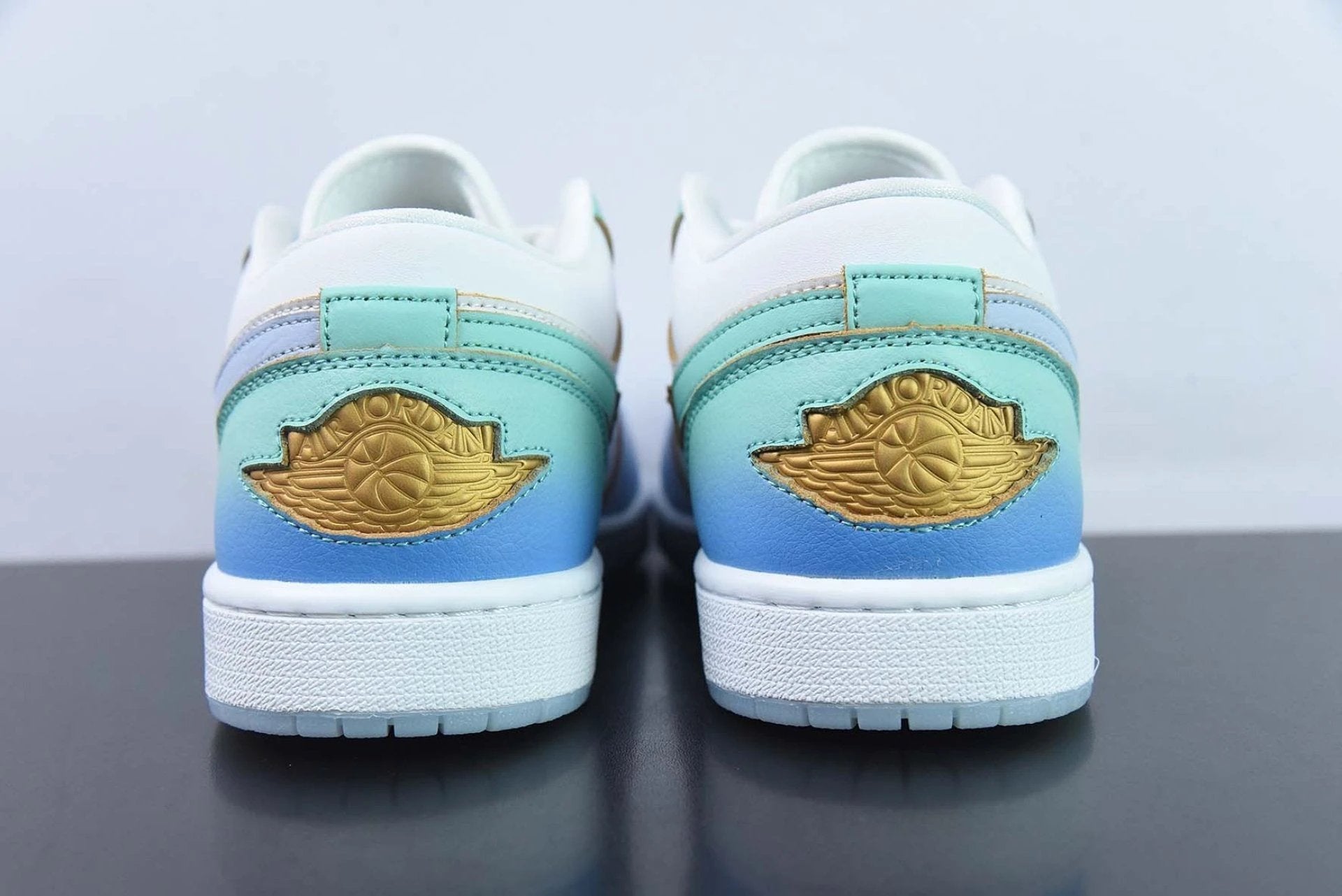 Air Jordan 1 Low SE Emerald Rise by Air Jordan