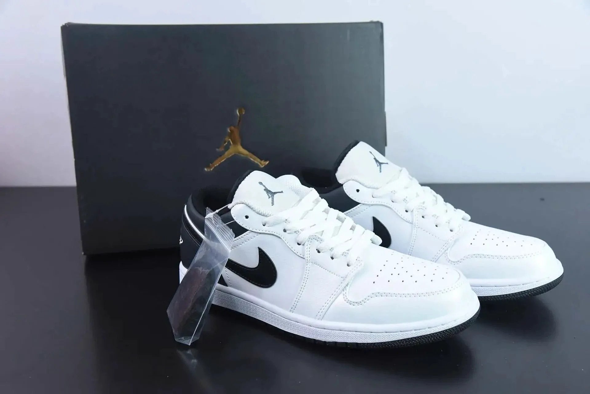 Air Jordan 1 Low White Black 553560-132 by Air Jordan