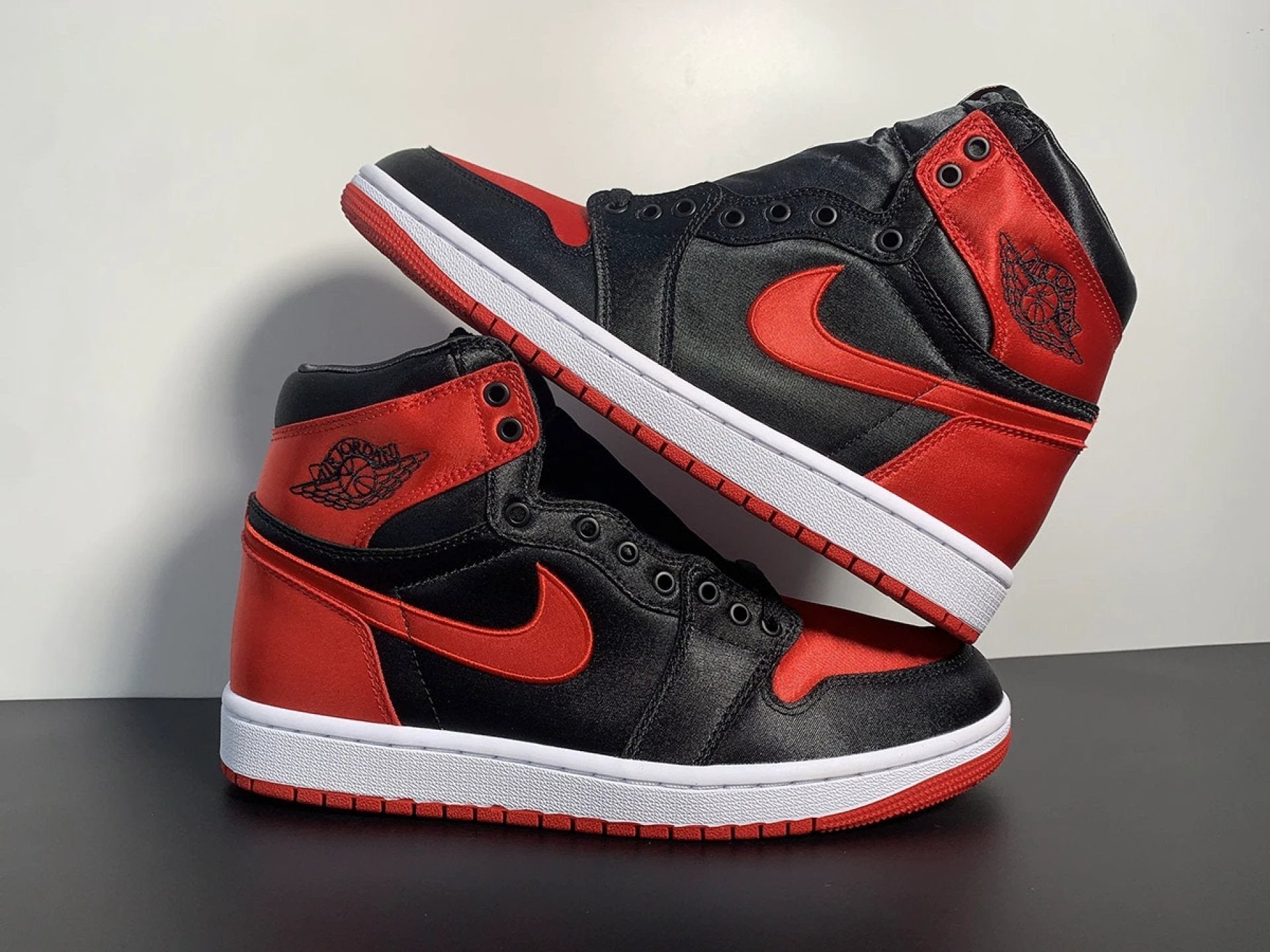 Air Jordan 1 Retro High OG Satin Bred by Air Jordan