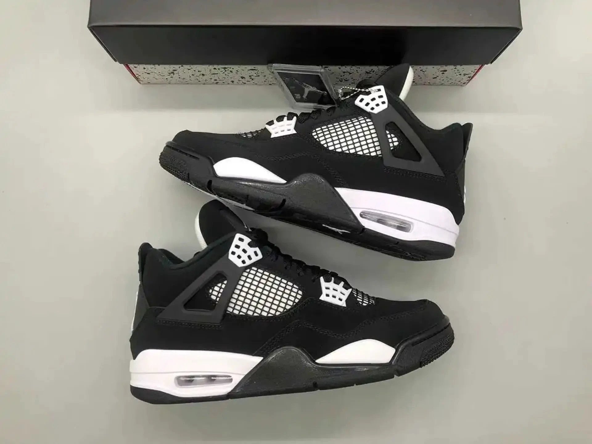 Air Jordan 4 Retro White Thunder by Air Jordan