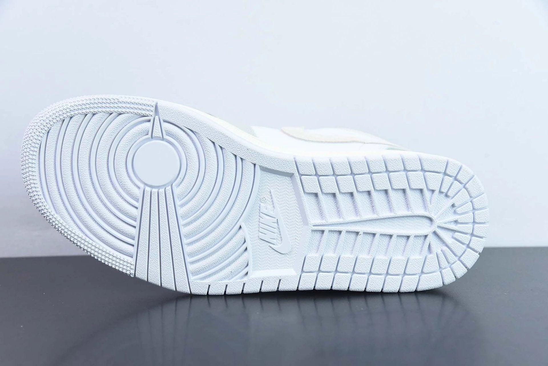 Air Jordan 1 Low SE Craft Inside Out Tech Grey by Air Jordan