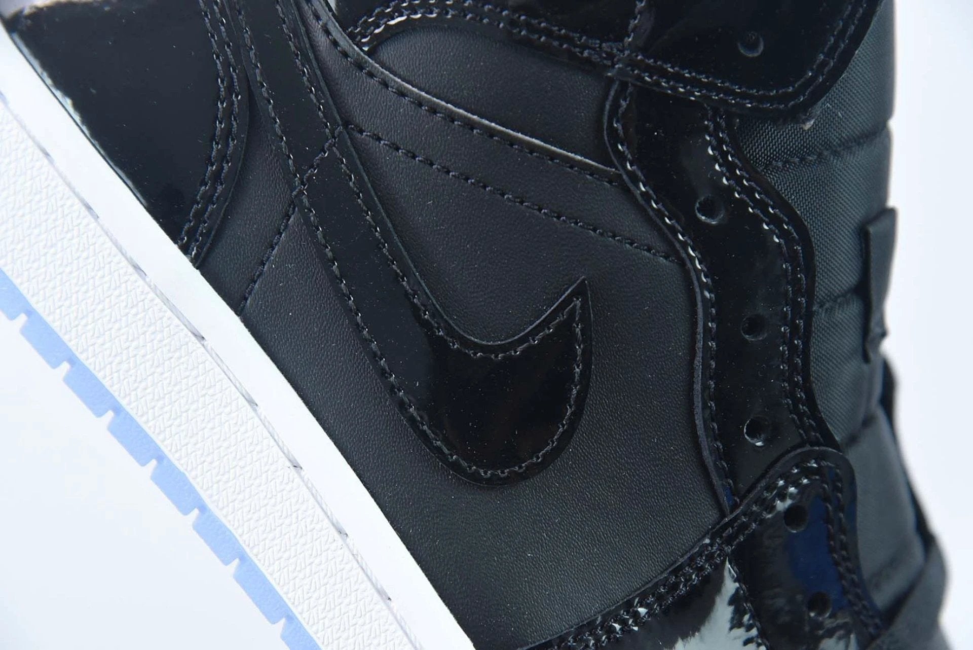 Air Jordan 1 Mid SE Space Jam by Air Jordan