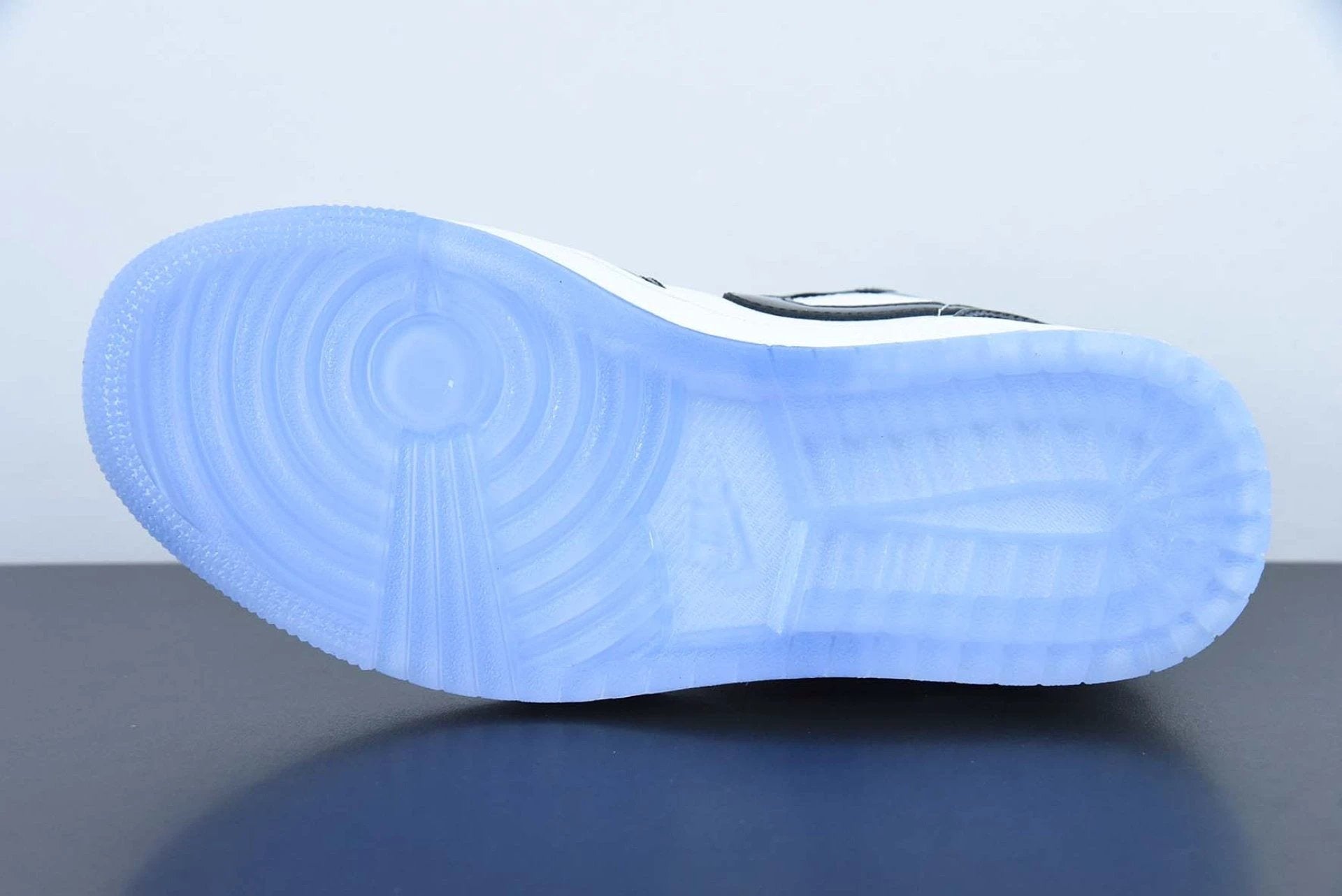 Air Jordan 1 Low SE Concord by Air Jordan