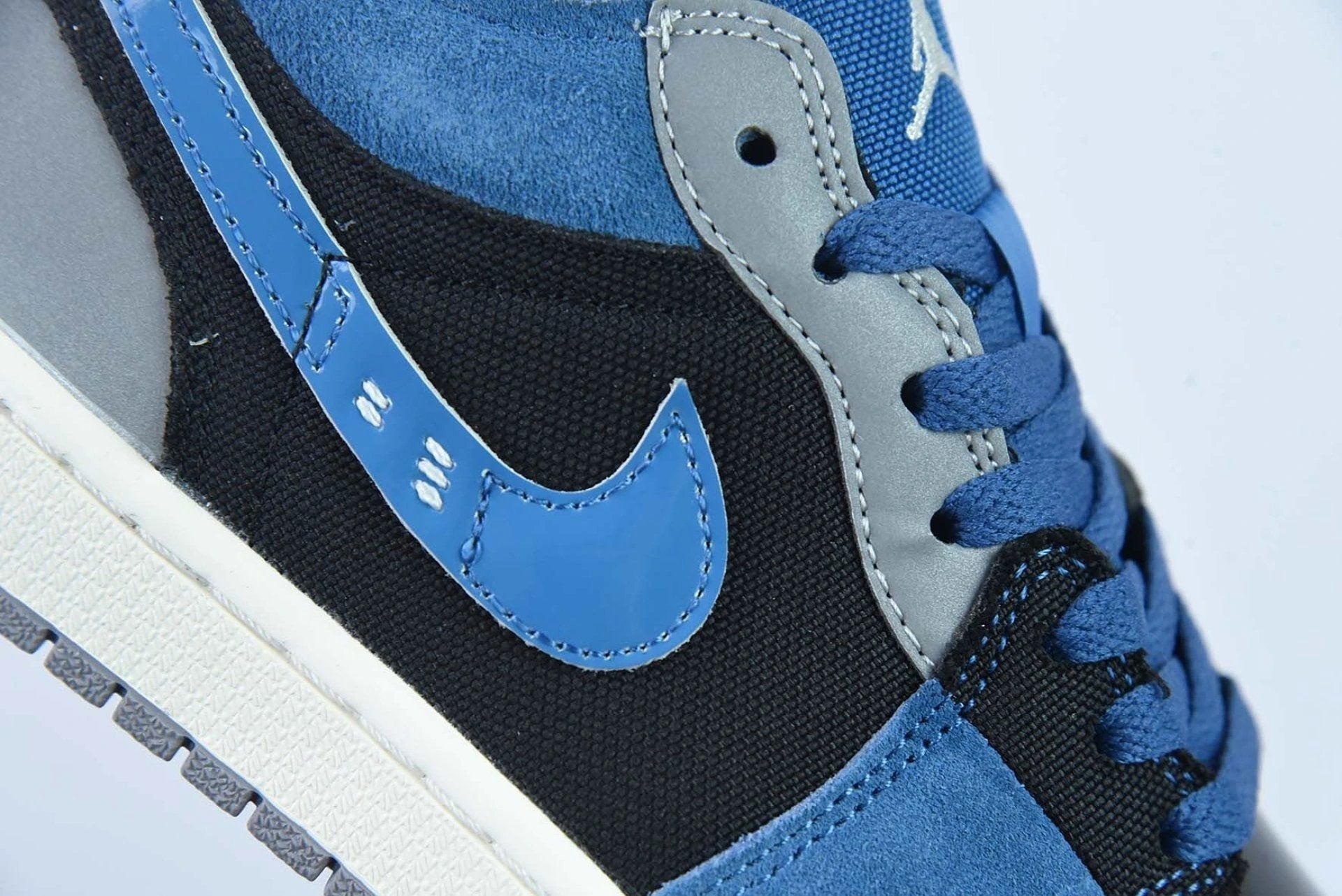 Jordan 1 Low SE Craft Obsidian French Blue Ashen Slate White by Air Jordan