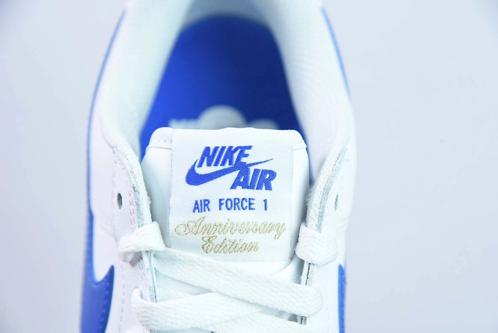 Air Force 1 Low Comes With a Toothbrush by Air Jordan