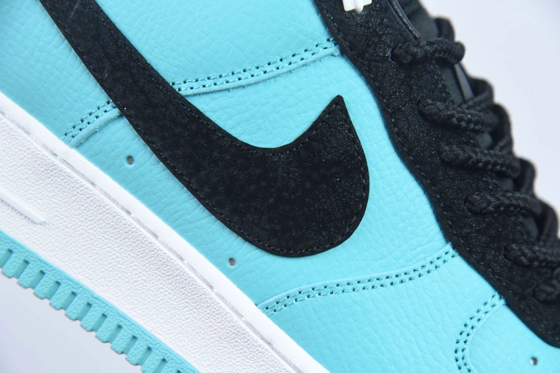 Air Force 1 Low Tiffany & Co. 1837 by Air Jordan