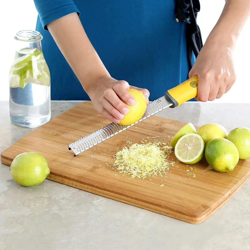 Kitchen Tools Stainless Steel Shredder and Grater Set by Bowlift