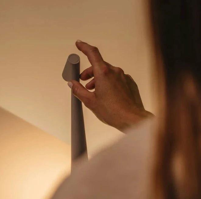Bright portable table lamp Bowlift by Bowlift