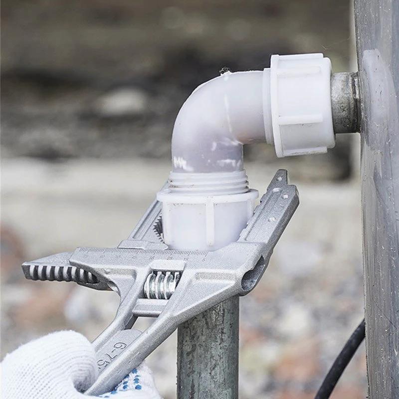 Multifunctional bathroom key tool by Bowlift