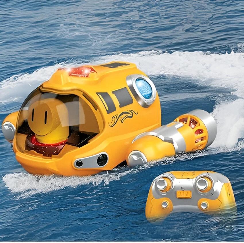AquaRacer | Exciting water adventure - RC motorboat with lighting and spray function by BowLift