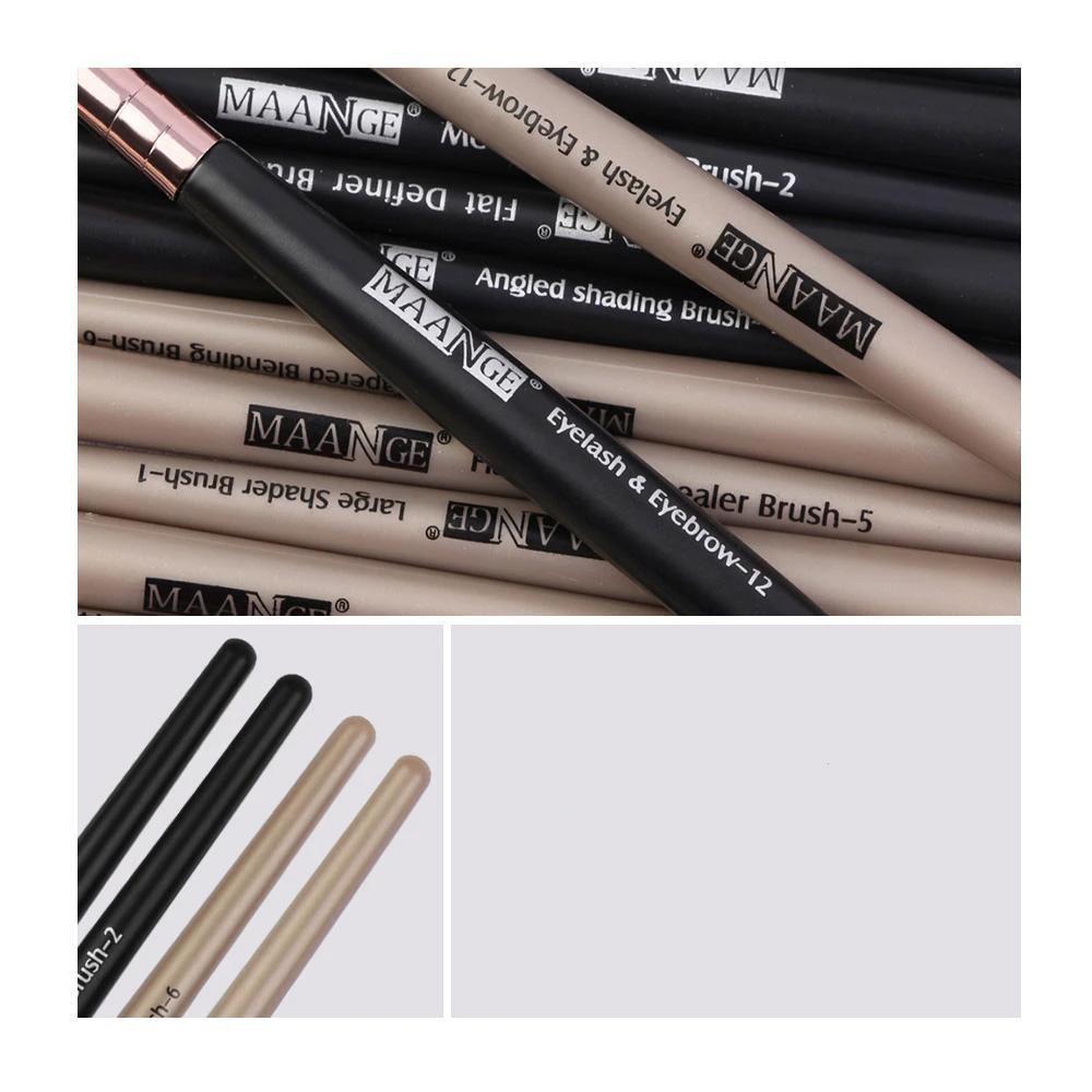 Set of 12 Professional Make-Up Brushes by Bowlift