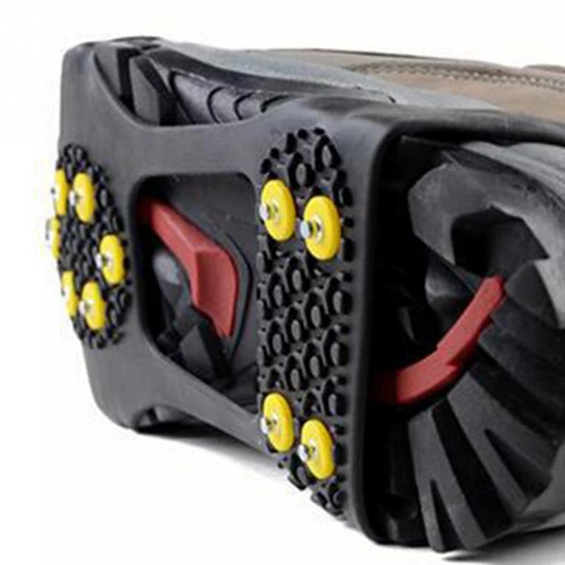 GripSoul - Anti-Skid Studded Overshoe Cleats by Bowlift