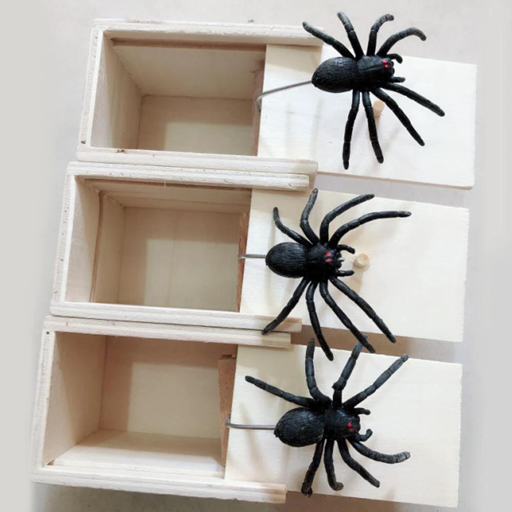 Jumping Spider Prank Box by Bowlift