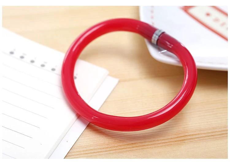 PenMe - Flexible Ball Point Pen Bracelet by Bowlift