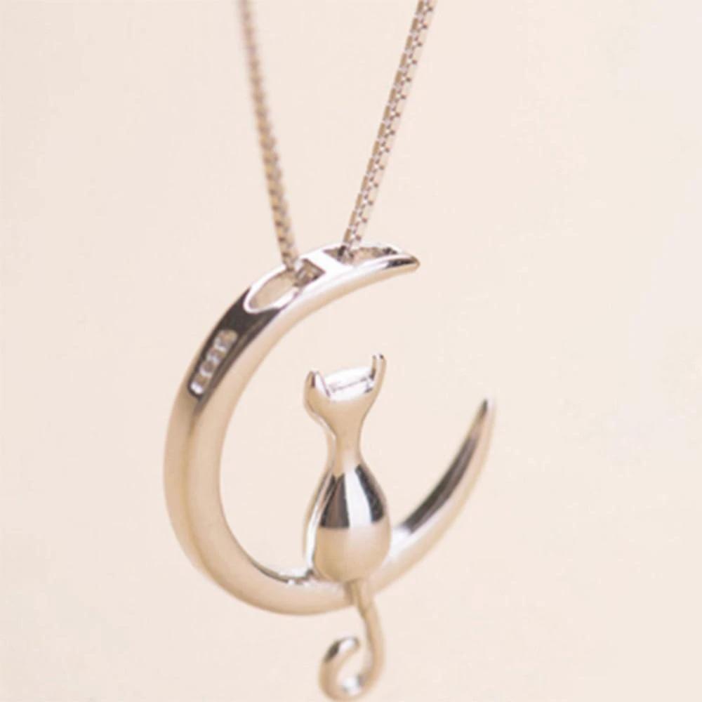 Kat - Moon Swing Necklace by Bowlift
