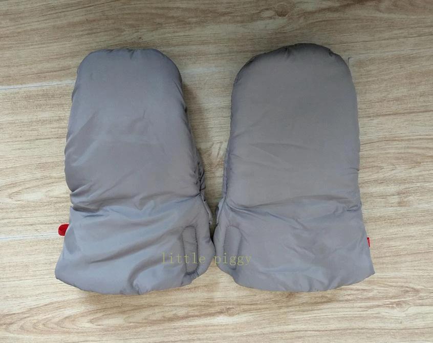 Puffy - Stroller Handlebar Clutch Gloves by Bowlift