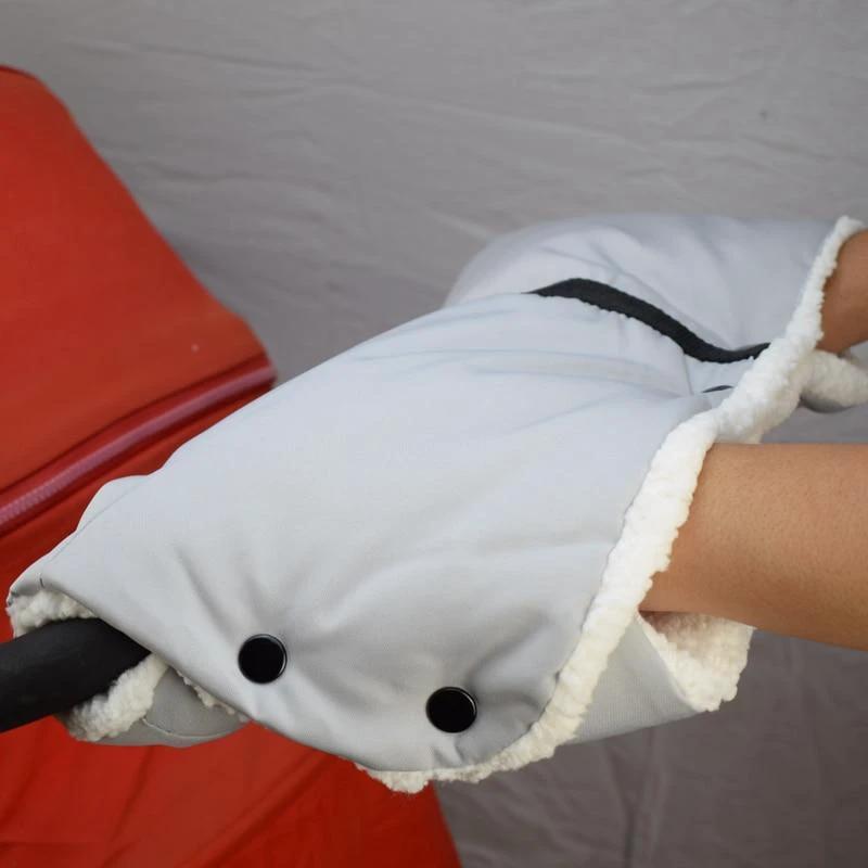 Puffy - Stroller Handlebar Clutch Gloves by Bowlift