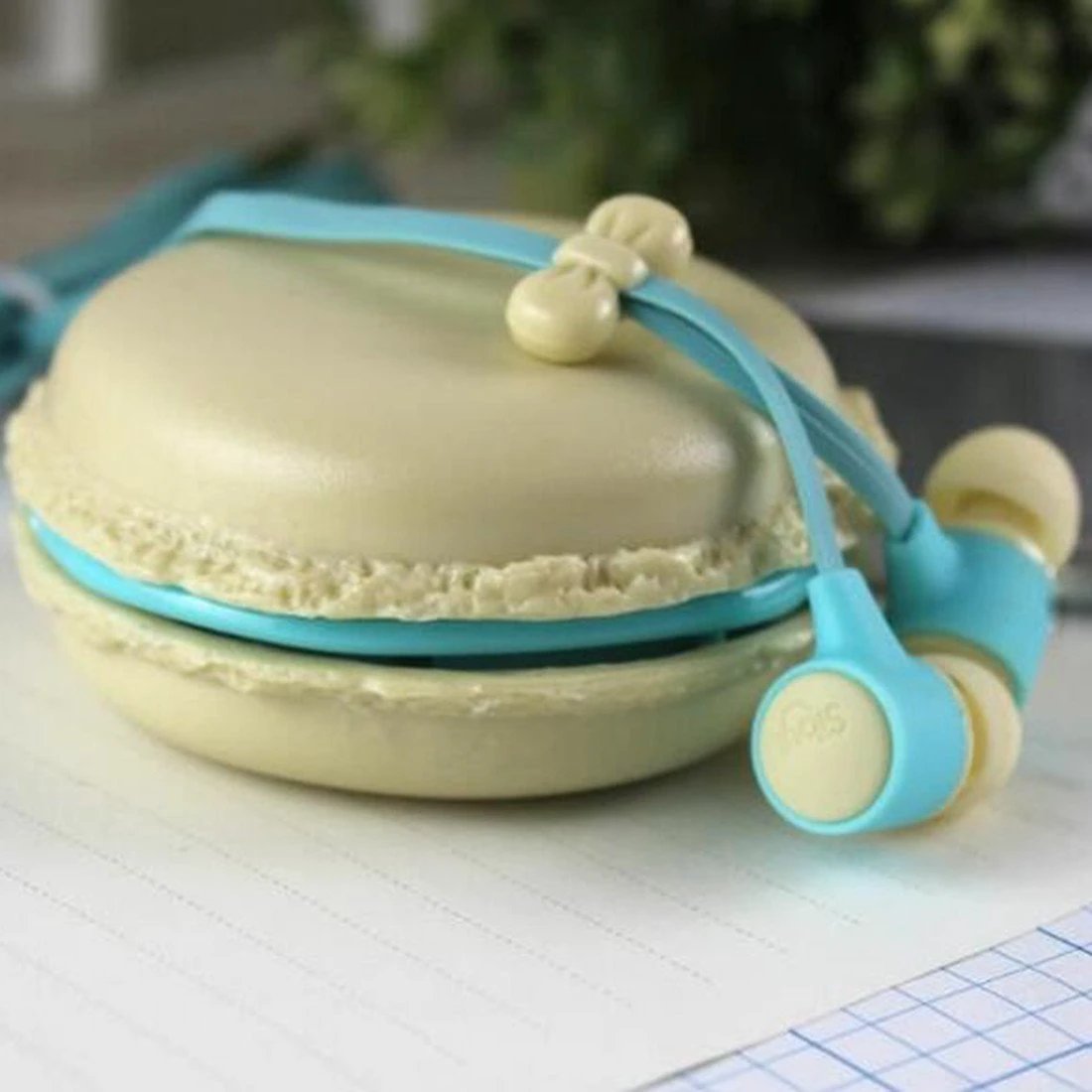 Macaron Earphones - with Case by Bowlift