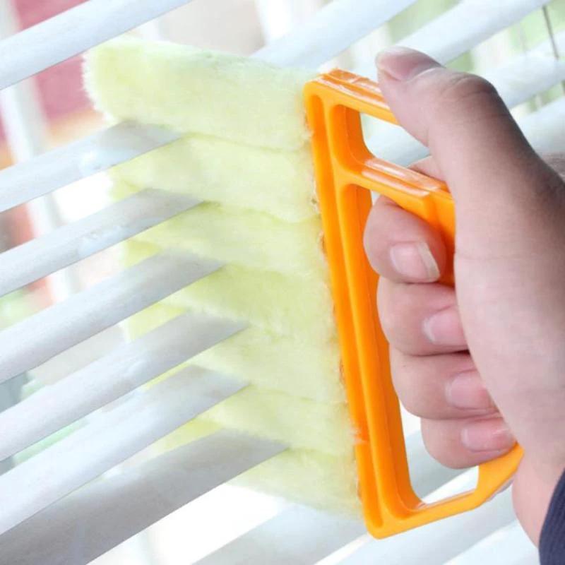 GoBtween - Microfiber Blind Cleaner by Bowlift