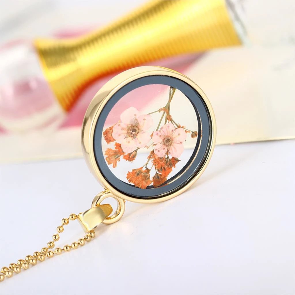 Pressed Flower Necklaces by Bowlift