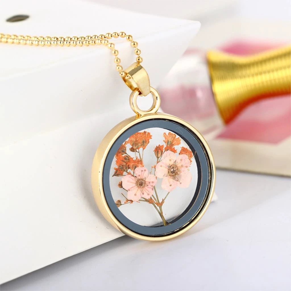 Pressed Flower Necklaces by Bowlift