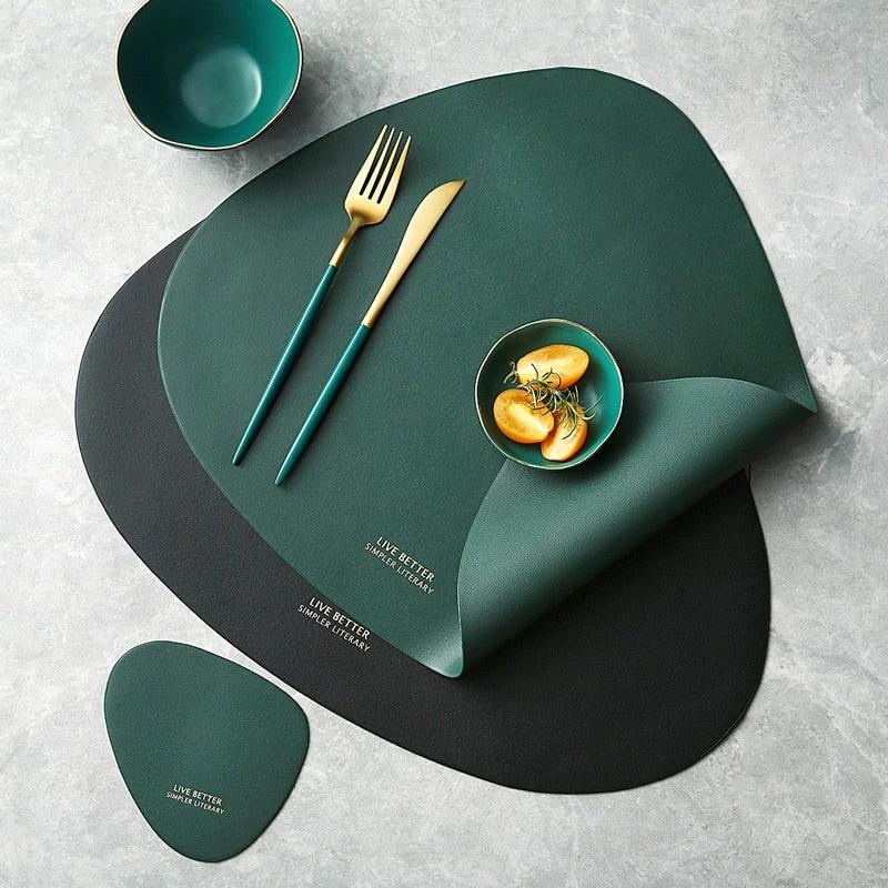 4 Colours Triangle Placemat Set by Bowlift