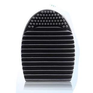 The Amazing Makeup Brush Cleaner by Bowlift