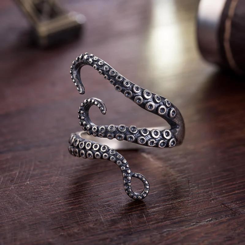 Kraken - The Octopus Ring by Bowlift
