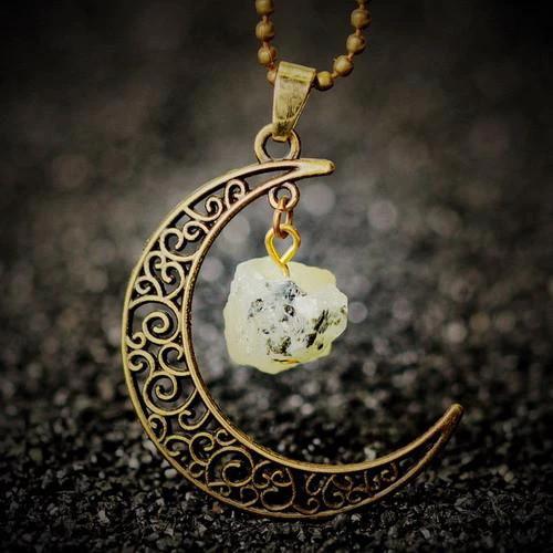 Healing Crystal Necklaces by Bowlift