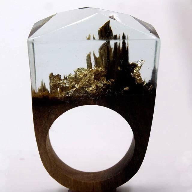 Quanta - Golden Stalagmite Resin Ring by Bowlift