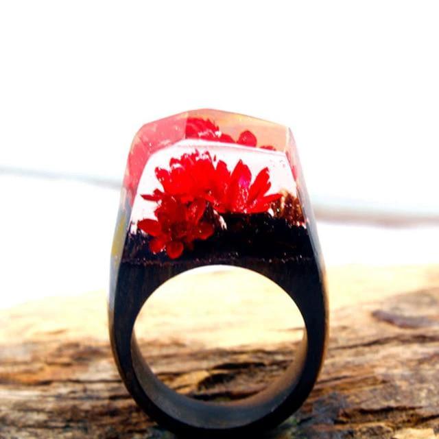 Quanta - Red Poppies Resin Ring by Bowlift