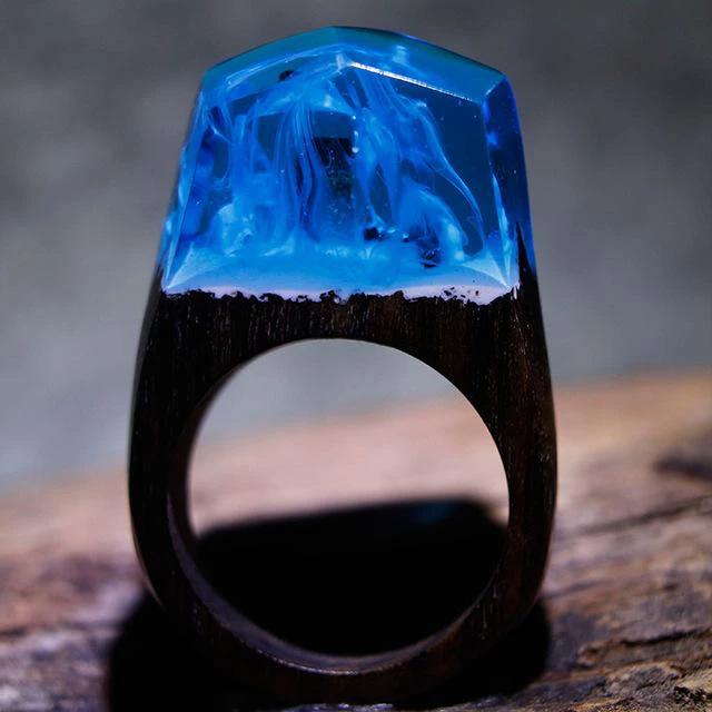 Quanta - Blue Flame Resin Ring by Bowlift