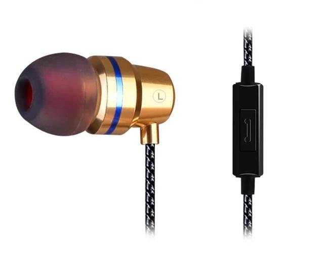 ListenEz - Clear Bass Earphones with Microphone by Bowlift