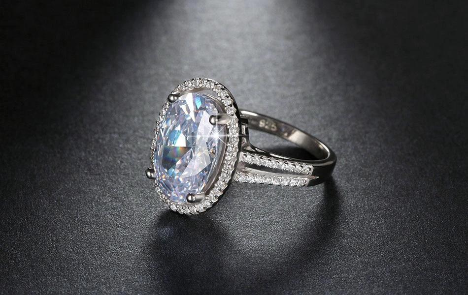 Oval Cut 6ct CZ Ring by Bowlift