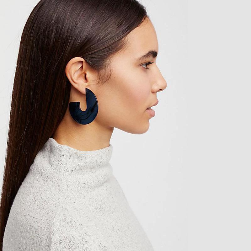 Nora - Flat Semi Hoop Earrings by Bowlift