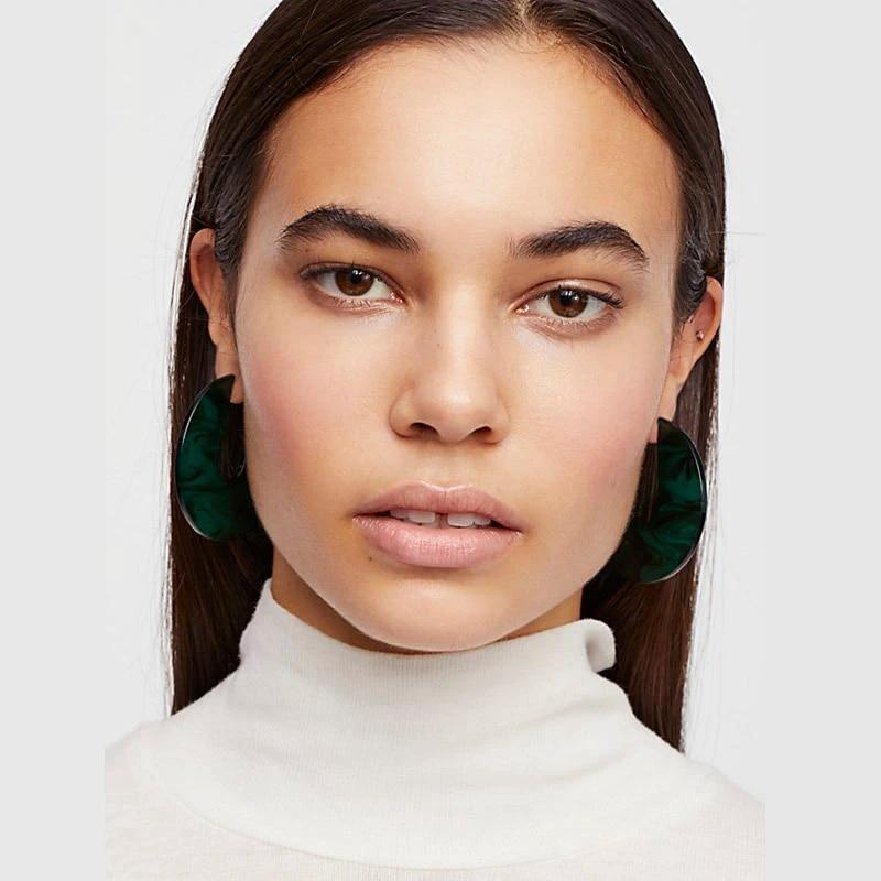 Nora - Flat Semi Hoop Earrings by Bowlift